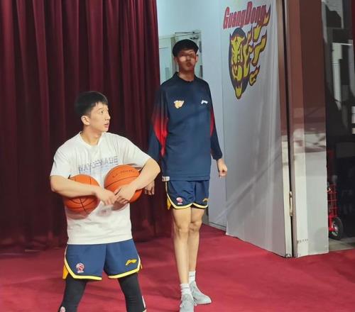 防守危机隐,比分背后透,露怎样的球,新葡京,新葡京app,新葡京娱乐,新普京赌场